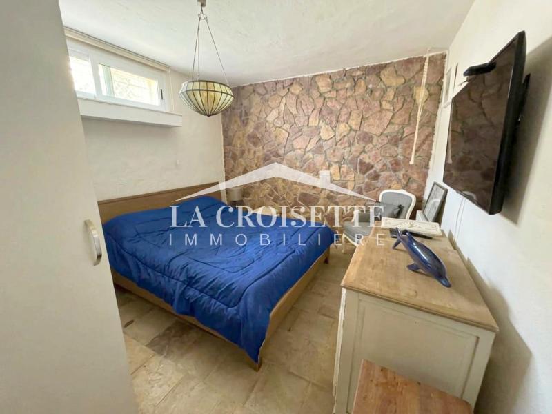 Villa meublée S+3 avec jardin et terrasse à La Marsa 